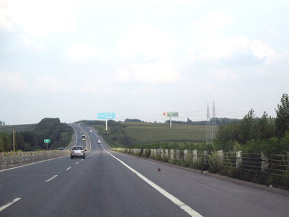 2014.8.22ハルピン高速道.JPG