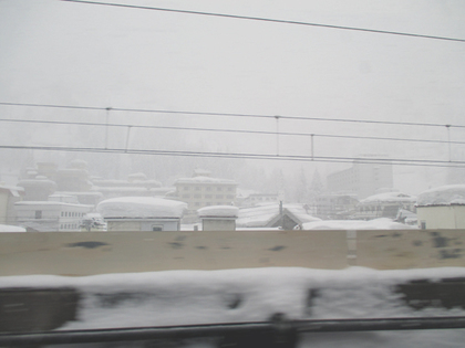 雪降り湯沢1.JPG